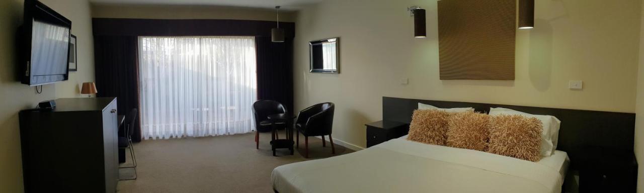Hogans Motel Wallan Bagian luar foto