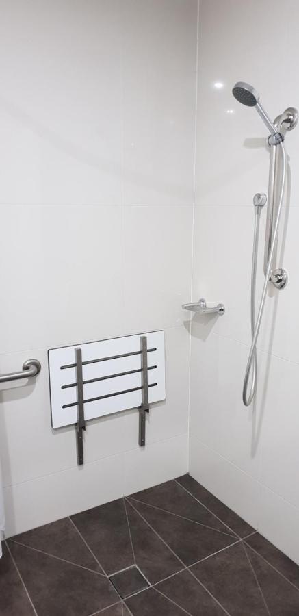 Hogans Motel Wallan Bagian luar foto